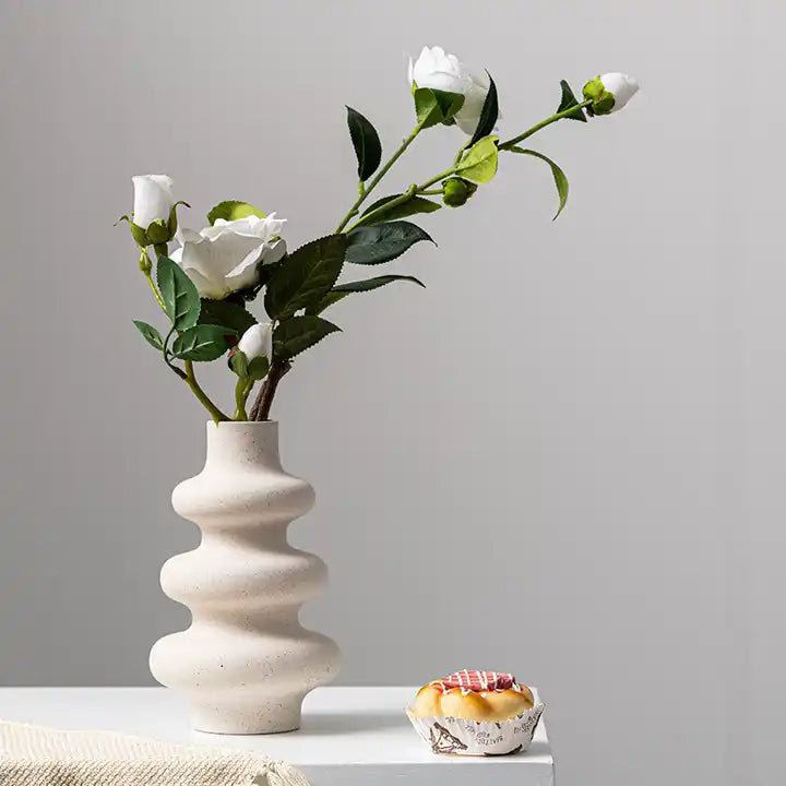 Luna Off-White Vase